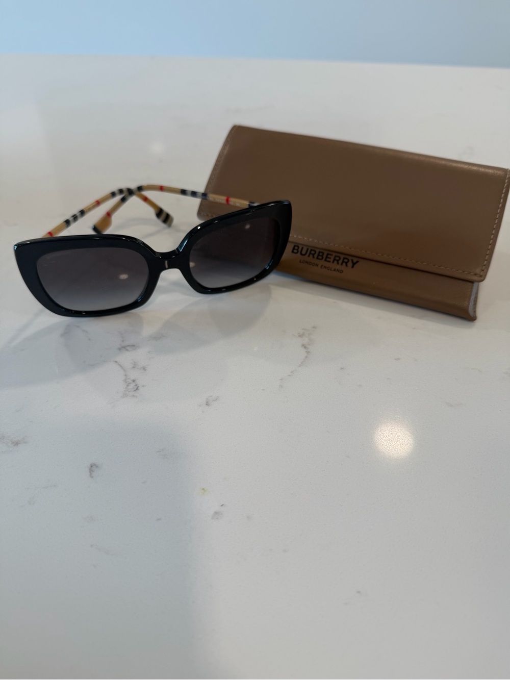Burberry Black Cat-Eye Sunglasses with Check-Pattern Temples (BE4323 CAROLL)